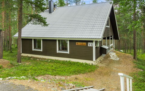 Kevinlevi: Bett, Möbel, Schlafzimmer, Interior Design, Bedding, Bettdecke, Flooring, Holz, Fussboden, Zimmer