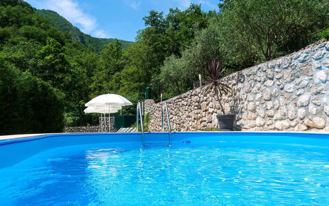 Karin: Wasser, Eigentum, Schwimmbad, Blau, Himmel, Natur, Wolke, Azurblau, Baum, Pflanze