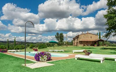 Casale Poggio Lupinaio