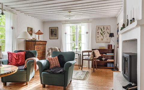 Smedstorp: Möbel, Holz, Stuhl, Interior Design, Fussboden, Flooring, Gebäude, Bilderrahmen, Komfort, Wand