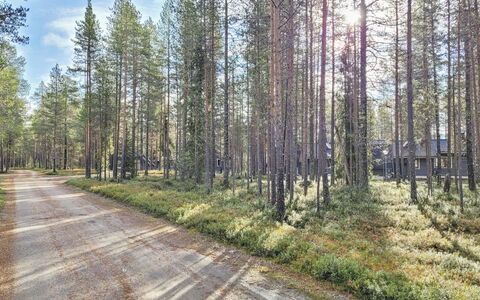 Purnukka: Bett, Möbel, Schlafzimmer, Interior Design, Bedding, Bettdecke, Flooring, Holz, Fussboden, Zimmer