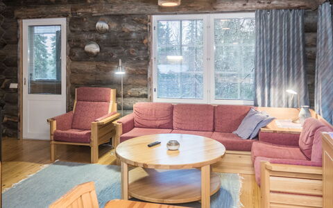 Rukanpesä 2B: Holz, Interior Design, Decke, Möbel, Flooring, Fussboden, Zimmer, Wohnzimmer, Zuhause, Light Fixture
