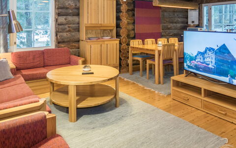 Rukanpesä 2B: Möbel, Flooring, Holz, Interior Design, Fussboden, Decke, Wohnzimmer, Zimmer, Holzboden, Holzbeize