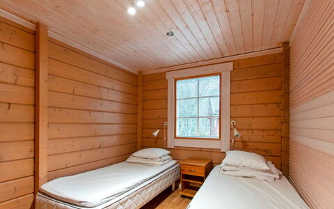 Anttoora 2: Holz, Fussboden, Flooring, Decke, Interior Design, Zimmer, Holzbeize, Hartholz, Blockhaus, Planke