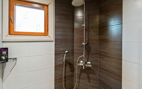Anttoora 2: Flooring, Holz, Armatur, Interior Design, Fussboden, Badezimmer, Installation, Duschkopf, Zapfhahn, Dusche