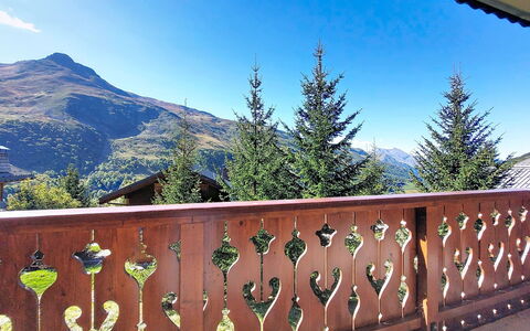 Les Menuires 660: Balkon, Gebirge, Baluster, Zaun, Holzbeize, Geländer, Senke, Grat, Alpen, Hartholz
