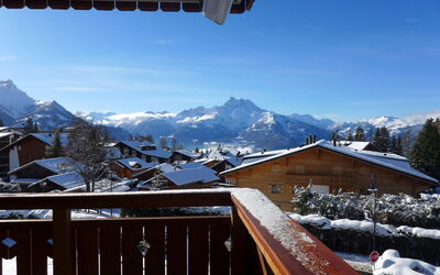 Villars 171: Himmel, Berg, Schnee, Gebäude, Daytime, Eigentum, Holz, Steigung, Die Architektur, Einfrieren