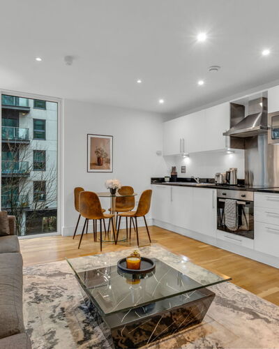 Lanterns Court 2 302.2