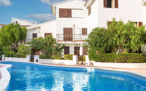Blanca Mediterranea: Wohngebiet, Zuhause, Menschliche Siedlung, Hazienda, Schwimmbad, Estate, Garten, Villa, Landscaping, Resort