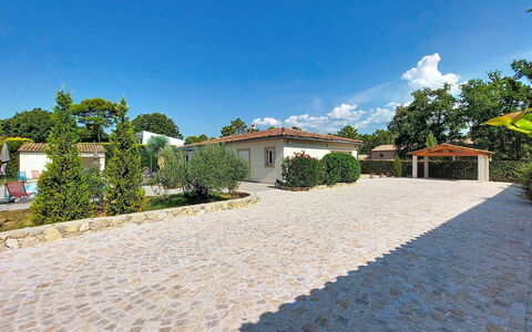 Villa D'Allongue: Flagstone, Auffahrt, Cobblestone, Schatten, Beton, Garten, Landscaping, Fliese, Design, Walkway