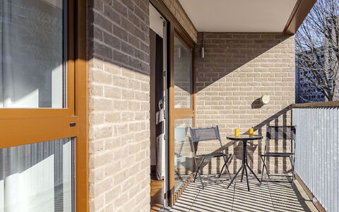 Shoreditch Square, Hoxton: Gebäude, Schatten, Holz, Haus, Interior Design, Mauerwerk, Backstein, Veranda, Fussboden, Flooring