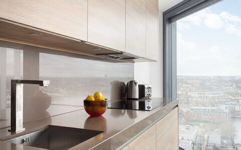 London City 304: Möbel, Interior Design, Wohnung, Fussboden, Flooring, Tabelle, Stuhl, Wohnzimmer, Zimmer, Zuhause