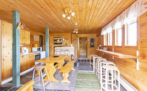 Sinisorsa: Bett, Möbel, Schlafzimmer, Interior Design, Bedding, Bettdecke, Flooring, Holz, Fussboden, Zimmer