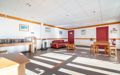 Les Terrasses des Bottières: Flooring, Fussboden, Holz, Interior Design, Decke, Holzboden, Zimmer, Hartholz, Holzbeize, Halle