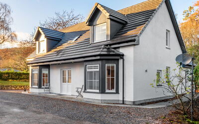 Loch Ness House
