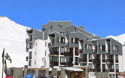 Tignes 300: Himmel, Gebäude, Daytime, Fenster, Rad, Urban Design, Wohngebiet, Haus, Grundeigentum