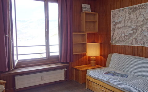 Tignes 335: Gebäude, Eigentum, Komfort, Fenster, Holz, Haus, Schatten, Interior Design, Cabinetry