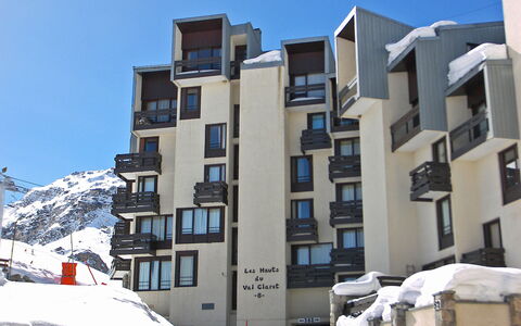 Tignes 340: Himmel, Gebäude, Daytime, Eigentum, Fenster, Schnee, Urban Design, Nachbarschaft, Wohngebiet, Eigentumswohnung