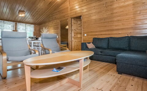 Paroni: Bett, Möbel, Schlafzimmer, Interior Design, Bedding, Bettdecke, Flooring, Holz, Fussboden, Zimmer