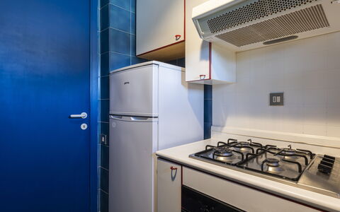Residenza Morin: Cabinetry, Gasherd, Küchengerät, Herd, Cooktop, Gebäude, Herd, Küche, Holz, Haushaltsgerät
