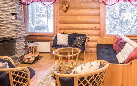 Mänty: Holz, Möbel, Interior Design, Zimmer, Decke, Holzbeize, Wohnzimmer, Hartholz, Holzboden, Stuhl