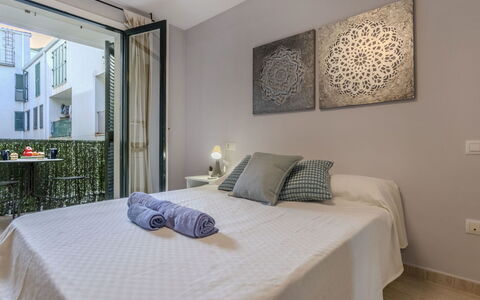 Mitsu: Interior Design, Wand, Schlafzimmer, Möbel, Bett, Holz, Fussboden, Flooring, Zimmer, Decke