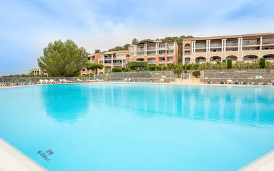 Agay Village Cap Esterel 700: Schwimmbad, Resort, Ferienort, Strand, Tropen, Eco Hotel, Hotel, Thermae, Sonnenliege