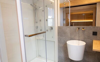 Unterkunft:&nbsp;Premium mit Sauna & Außenbadewanne 160.13