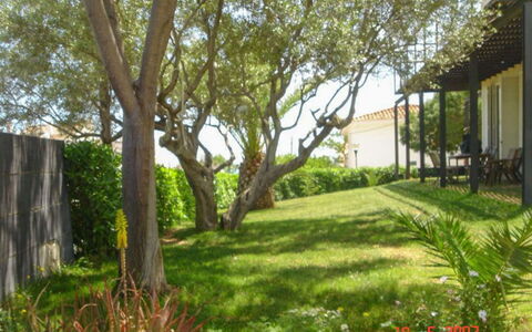 Mar Roig: Gebäude, Pflanze, Eigentum, Fenster, Grundstueck, Urban Design, Landschaft, Nachbarschaft, Gras, Freizeit