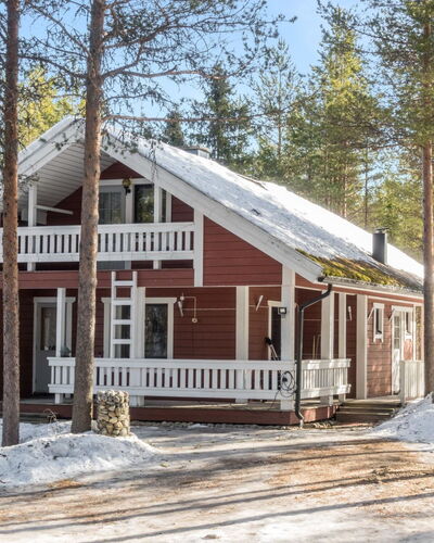 Old Logger'S House