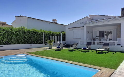 Otlo: Schwimmbad, Wohngebiet, Zuhause, Haus, Resort, Estate, Dach, Verbundwerkstoff, Hof, Villa