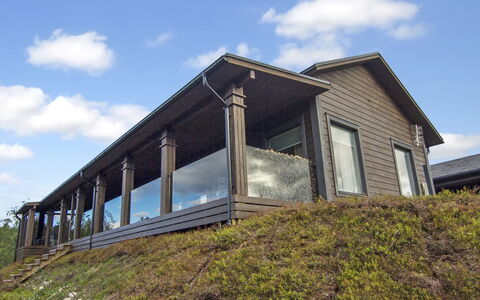 Haltinmalla: Veranda, Hütte, Hartholz, Outdoor Struktur, Holzbeize, Deck, Eco Hotel, Gartenbauten, Bauernhaus, Planke