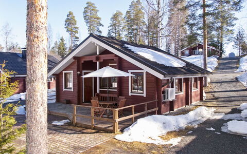 Lomasyväri 810: Baum, Bank, Haus, Hütte, See, Teich, Wald, Blockhaus
