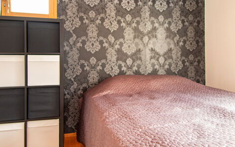 Tahkon Klubitie 4 a: Interior Design, Wand, Möbel, Flooring, Schlafzimmer, Holz, Fussboden, Textil, Zimmer, Bett