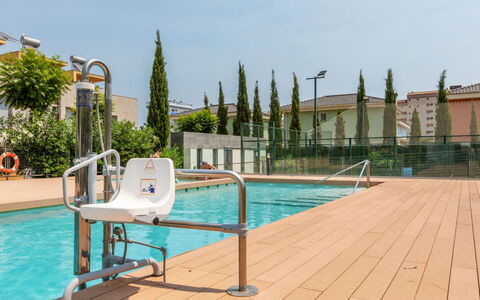Residencial Oropesa - la Concha: Schwimmbad, Freizeitzentrum, Trainingsgerät, Gartenmöbel, Sonnenliege