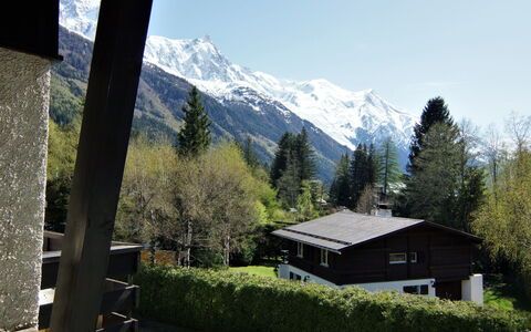 Alpen Roc: Himmel, Berg, Pflanze, Eigentum, Schnee, Natur, Baum, Hochland, Steigung, Natürliche Landschaft
