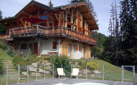 L'Epachat: Haus, Eigentum, Gebäude, Zuhause, Wohngebiet, Die Architektur, Grundeigentum, Schwimmbad, Estate, Freizeit