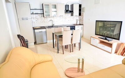 Ivica 108.2: Möbel, Couch, Holz, Komfort, Wohnzimmer, Beleuchtung, Interior Design, Tabelle, Flooring, Die Architektur