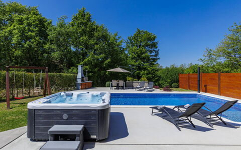 Eroa: Schwimmbad, Gartenmöbel, Verbundwerkstoff, Freizeit, Schatten, Landscaping, Resort, Terrasse, Design, Stuhl