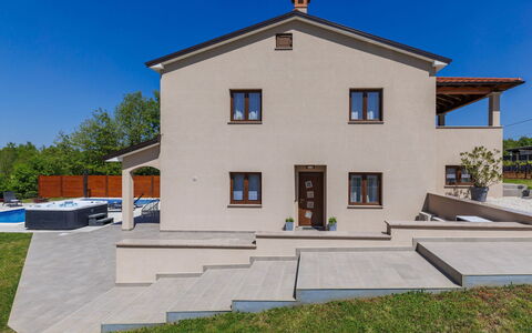 Eroa: Gebäude, Wand, Zuhause, Wohngebiet, Die Architektur, Haus, Fassade, Dach, Tür, Verbundwerkstoff