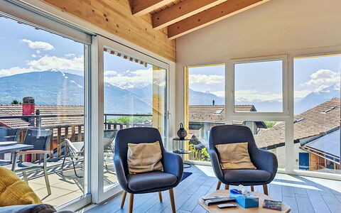 Tilleul: Holz, Möbel, Interior Design, Stuhl, Zuhause, Wohnung, Balkon, Veranda, Eco Hotel, Hartholz