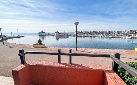 Le Barcarès 966: Boot, Watercraft, Yachthafen, Schiffsbau, Dock, Meer, Schatten, Hafen, Boote Und Boating - Geräte Und Materialien, Hafen