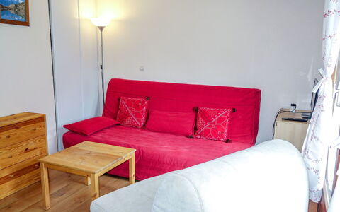 Les Contamines 500: Schlafzimmer, Möbel, Zimmer, Bett, Eigentum, Interior Design, Bettdecke, Haus, Bettrahmen, Gebäude