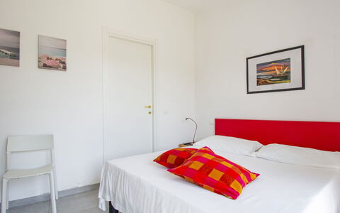 More e Lamponi: Möbel, Eigentum, Bilderrahmen, Komfort, Holz, Beleuchtung, Interior Design, Flooring, Fussboden, Bett