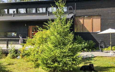 Hevonkuusi: Bett, Möbel, Schlafzimmer, Interior Design, Bedding, Bettdecke, Flooring, Holz, Fussboden, Zimmer
