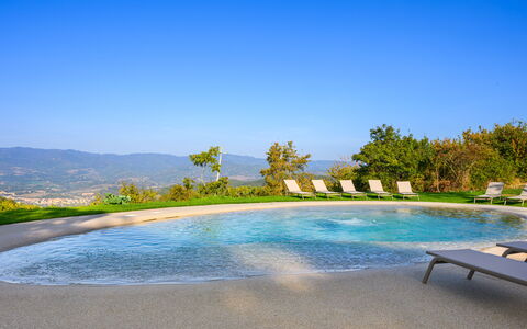 Villa Campestri: Wasser, Himmel, Pflanze, Natürliche Landschaft, Schwimmbad, Baum, Gartenmöbel, Freizeit, Landschaft, Gras