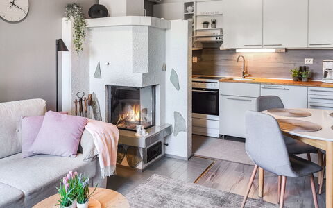 Rukaköngäs 21: Möbel, Interior Design, Flooring, Holz, Zimmer, Fussboden, Decke, Stuhl, Zuhause, Wohnzimmer
