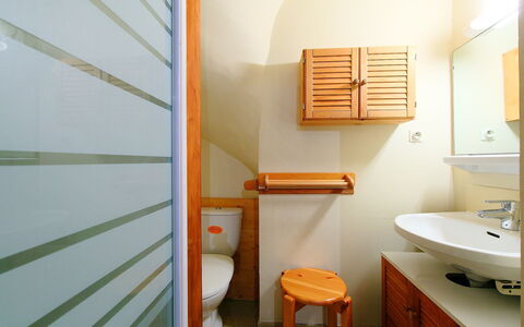 Les Periades: Gebäude, Möbel, Sinken, Holz, Interior Design, Flooring, Fussboden, Wand, Hartholz