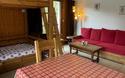 Les Aiguilles du Brévent: Möbel, Eigentum, Gebäude, Komfort, Tabelle, Textil, Holz, Interior Design, Flooring, Fussboden