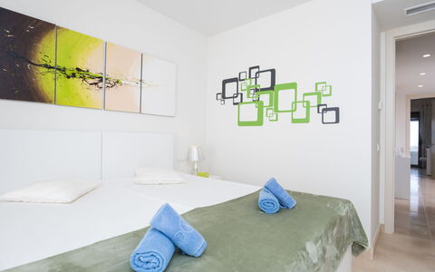 Cortesin: Eigentum, Interior Design, Flooring, Haus, Fussboden, Komfort, Wand, Gebäude, Kunst